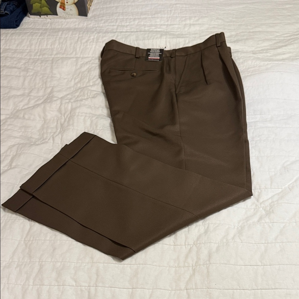 Van Heusen Men's Tan Dress Pants